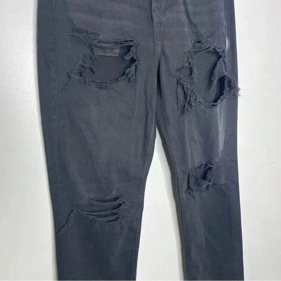 American Eagle Mom Jeans Black Distressed Denim Size 10 / 29 Long NWT - Picture 4 of 7